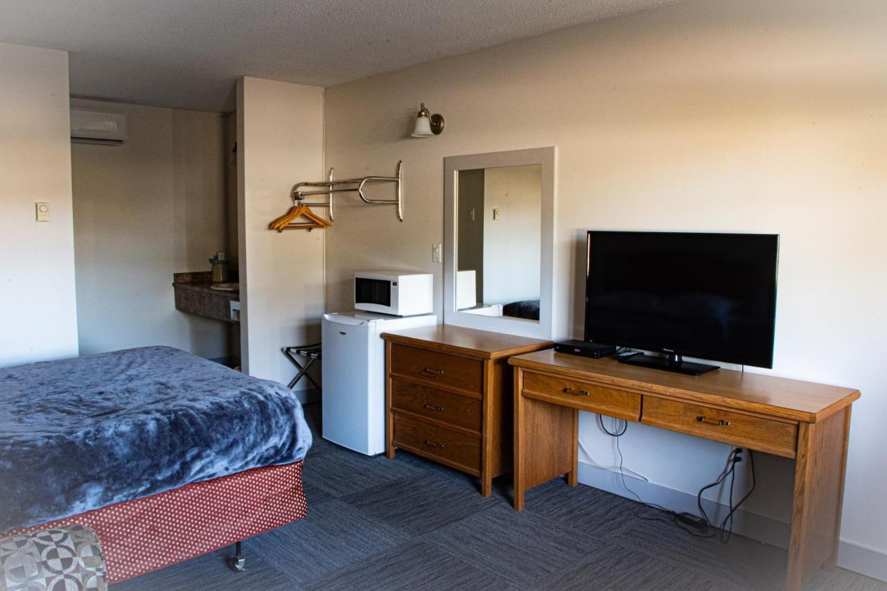 Grandview Motel Kamloops Bagian luar foto