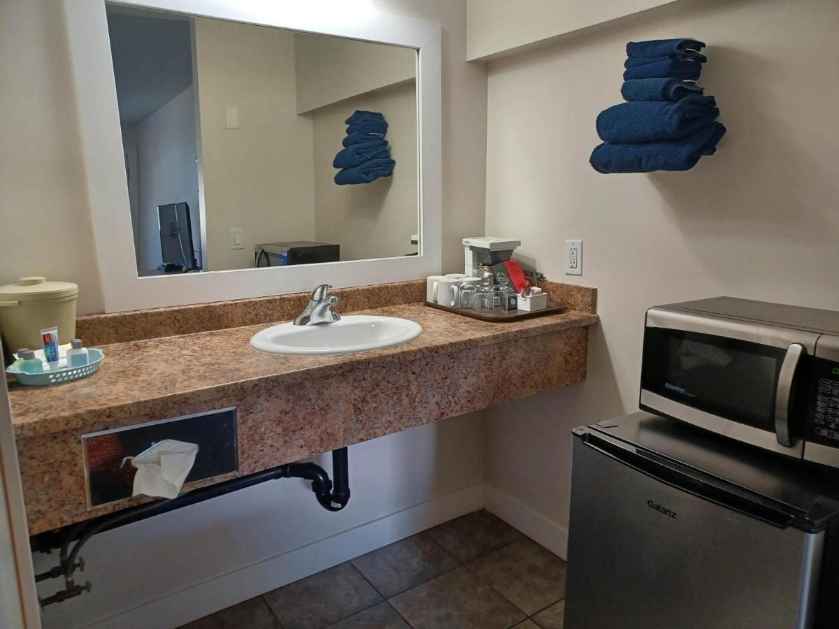 Grandview Motel Kamloops Bagian luar foto