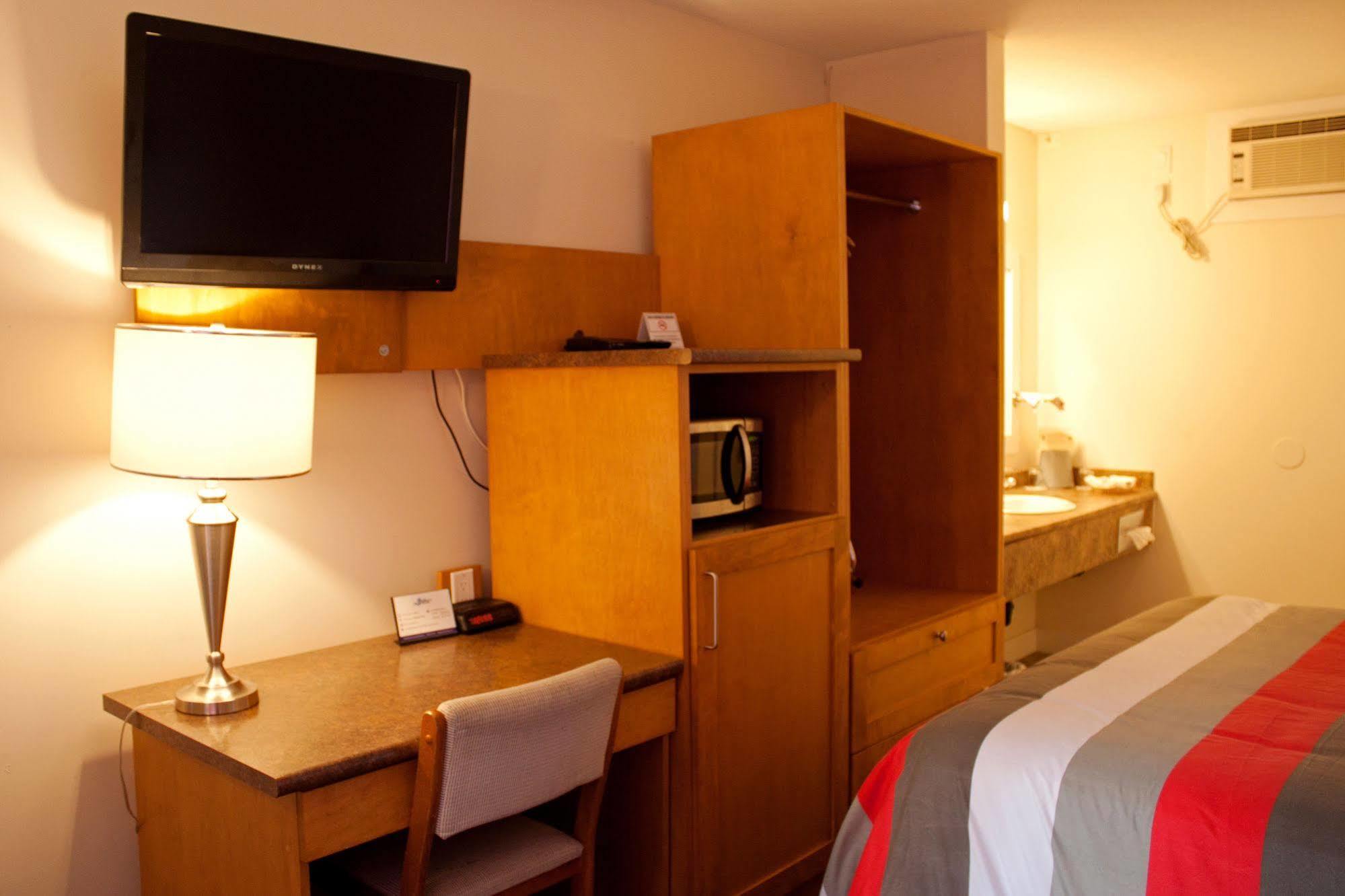 Grandview Motel Kamloops Bagian luar foto