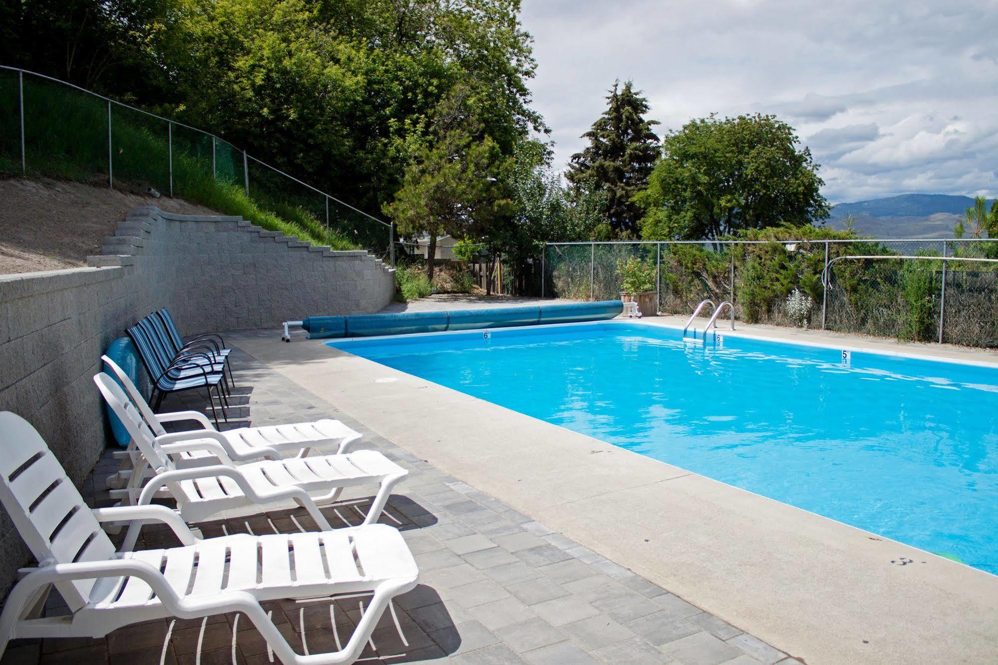 Grandview Motel Kamloops Bagian luar foto