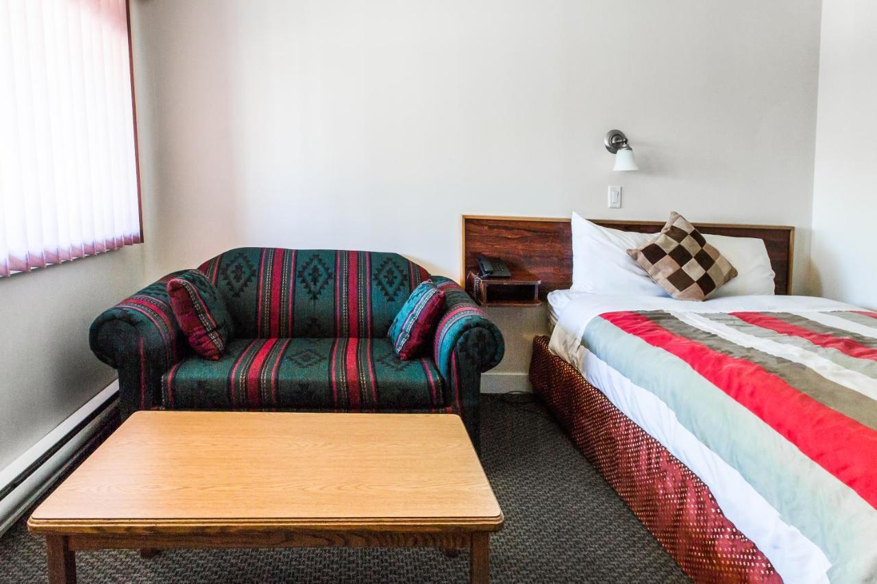 Grandview Motel Kamloops Bagian luar foto